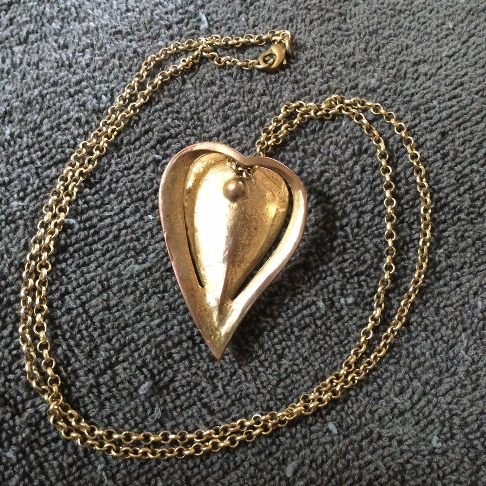 Gold Heart Rhinestone Necklace - Picture 2 of 2